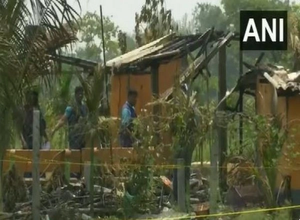 India News | East Midnapore Factory Blast: Bomb Squad Team Conducts Investigation