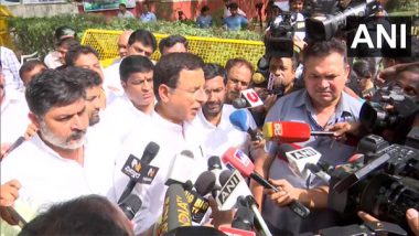 Karnataka CM Decision: New Chief Minister To Be Announced Today or Tomorrow, Will Have New Cabinet in Next 48-72 Hours, Says Congress Leader Randeep Surjewala