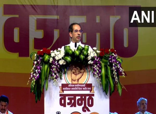 India News | Uddhav Thackeray to Hold Grand Convention of Shiv Sainiks in Mumbai