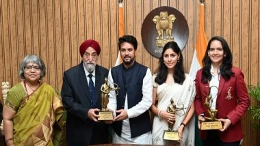 Sports News | National Sports Awardees Including Shooter Anjum Moudgil Collect Their Awards from Union Minister Anurag Thakur