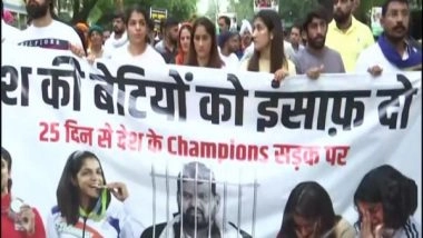 Sports News | Delhi: Protesting Wrestlers March to Bangla Sahib Gurudwara Amid Protest Against WFI Chief