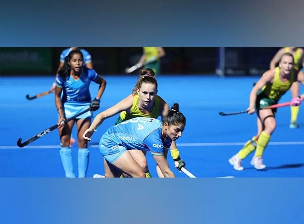 Sports News | India Women's Hockey Team Loses to Australia 2-4 in Opening Match of Tour