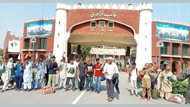 World News | India Repatriates 22 Pakistani Nationals Via Attari-Wagah Border
