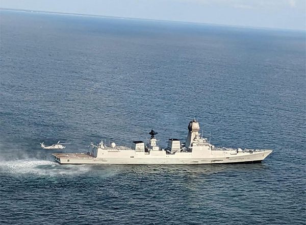 India News | MH60R Helicopter Undertakes Maiden Sea Landing Onboard Indian Navy Warship