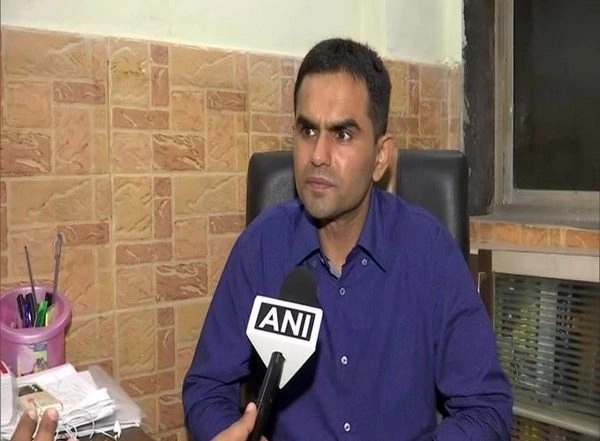 India News | Drugs-on-cruise Case: Sameer Wankhede Leaves CBI Office in Mumbai After 5 Hrs of Questioning