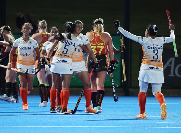 Sports News | Indian Women's Hockey Team Go Down Fighting as Australia Win Second Game of Tour by 3-2