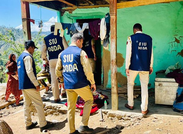 India News | J-K: Doda Police Raid Houses of Local Terrorists