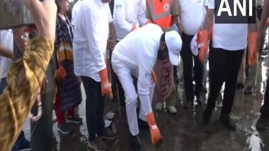 India News | 3rd G20 ECSWG Meet Commences with Beach Clean Up Drive at Mumbai's Juhu