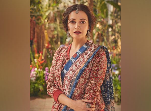 Entertainment News | Dia Mirza's Twitter Does Not Have Blue Tick Despite Subscription, Actor Asks 'why?'