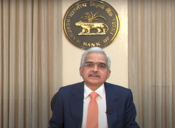 RBI Governor Says Rs 2000 Notes Will Continue to Be Legal Lender, Asks People ‘Not Rush to Banks’