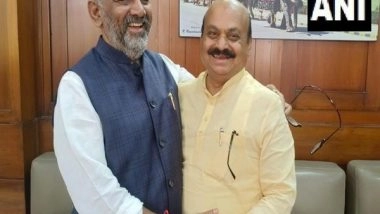 India News | K'taka: DK Shivakumar Meets Former CM Basavaraj Bommai Ahead of Legislative Assembly Session