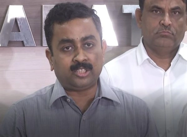 India News | Gujarat ATS Busts Active Cell of 'Al-Qaeda', 4 Illegal Bangladeshi Immigrants Held
