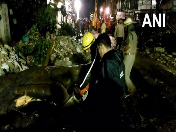 India News | 2 Killed, 3 Injured After Tree Falls on Them in Separate Incidents in Haridwar - Vimarsana News