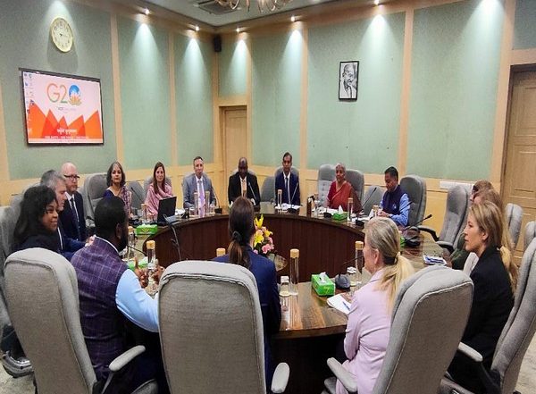 Business News | FM Nirmala Sitharaman Meets Boeing Delegation, Discusses India's Aviation Market Potential