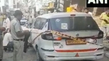 India News | Delhi: Man Inside Car Stabbed to Death by Four Robbers; One Minor Held