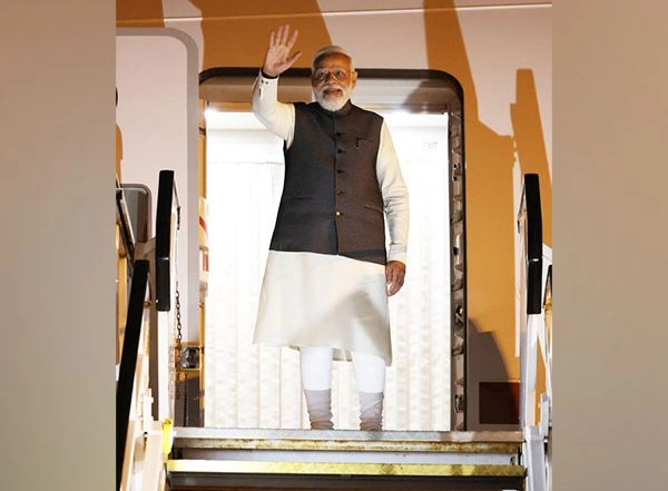 World News | Prime Minister Narendra Modi Concludes 3-nation Tour, Emplanes for Delhi
