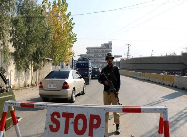 World News | Pakistan: Class 4 Employees in Swat Stage Demonstration, Demand 200 Pc Salary Hike