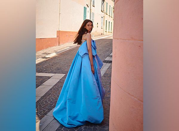 Entertainment News | Cannes: Aditi Rao Hydari Exudes Princess Vibes in Blue Gown, Rumoured Boyfriend Siddharth Reacts