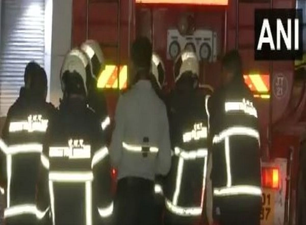 India News | Mumbai: Fire Breaks out in Swastik Chamber in Chembur; No Casualties Reported