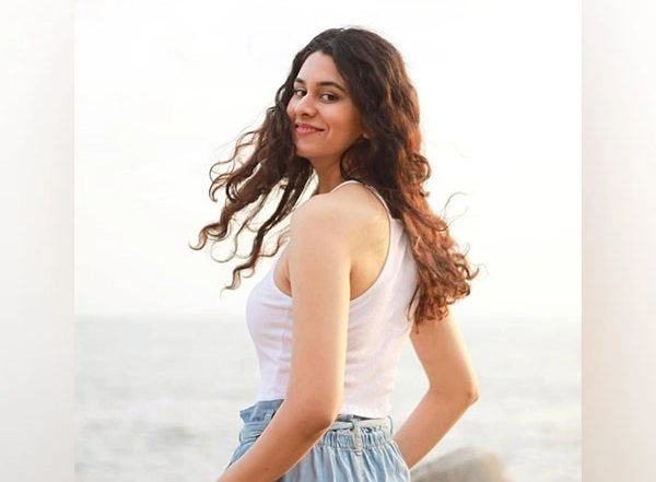Entertainment News |  Scoop: Inayat Sood Shares Her Experience Working in Hansal Mehta's Web Series