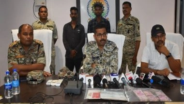 India News | Chhattisgarh: Naxal Commander's Aides Held While En Route to Deposit Rs 6 Lakh in Rs 2000 Notes in Bijapur