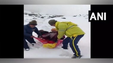 India News | Uttarakhand: SDRF Rescues Devotee Stranded Due to Snowfall During Kedarnath Yatra