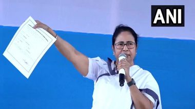 West Bengal CM Mamata Banerjee Announces Ex-Gratia of Rs 2.5 Lakh and Job to Medinipur Blast Victim Kin