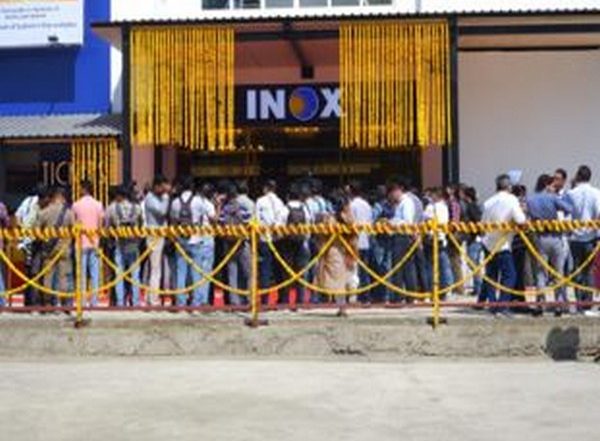 India News | Kashmiri-produced Bollywood Film 'Welcome to Kashmir' Receives Rousing Response in Srinagar