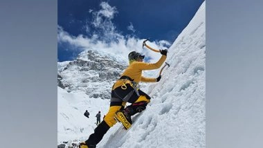 India News | Chhattisgarh's Yashi Jain Scales Mount Everest