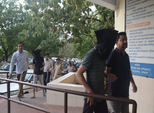 India News | MP: Bhopal NIA Court Sends 3 Accused Held from Jabalpur in Connection with ISIS-linked Terror Module to Police Remand Till June 3