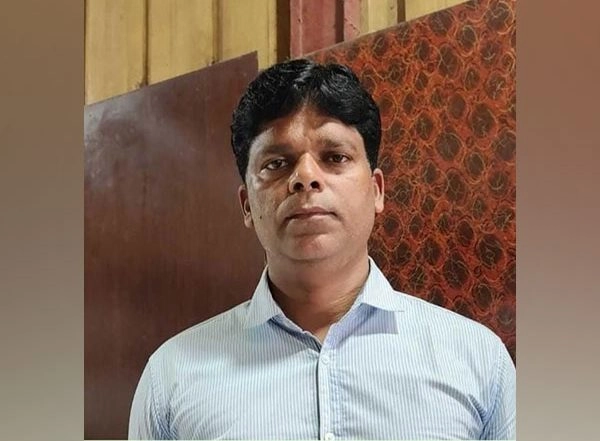 India News | Mumbai: RTI Activist Arrested for 'derogatory Remarks' Against PM Modi, Amit Shah