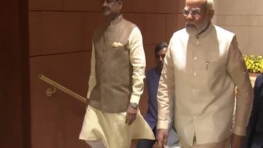 India News | PM Modi Receives Standing Ovation as He Walks into New Parliament Building