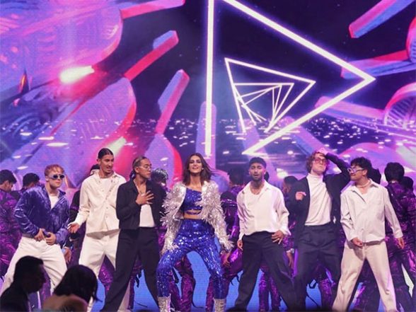 IIFA 2023: Kriti Sanon setter scenen i brann med sin kraftfulle opptreden med en norsk dansegruppe (se videoen)