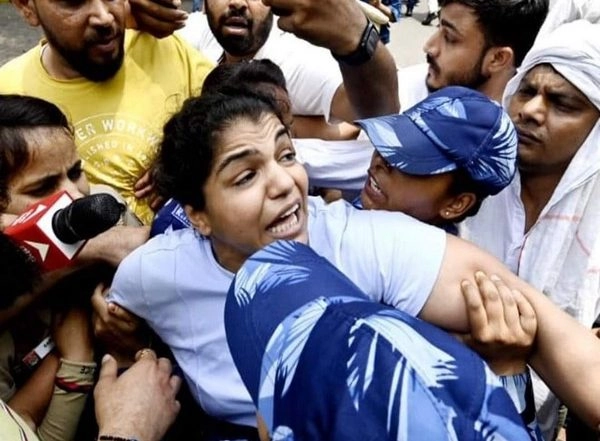 Sakshi Malik Expresses Disappointment on FIR Filed Against Protesting Wrestlers, Says ' We Didn't Riot' (Watch Video)
