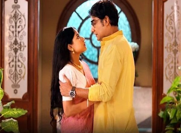 Business News | Abrupt End to Raj Chakraborty's Godhuli Alap: Fans Outrage and Put Forward Demands