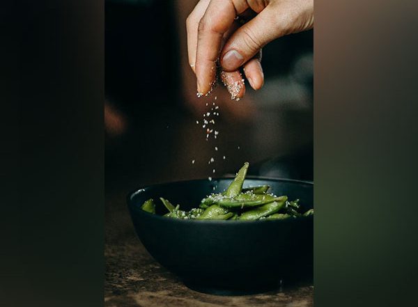 Health News | Study Finds How Excessive Salt Consumption Associated with Cognitive Disorders, High Blood Pressure