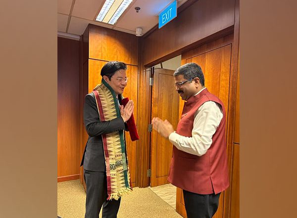 World News | Union Minister Dharmendra Pradhan Meets Singapore's Deputy PM, Agree to Create Opportunities for Lifelong Learning