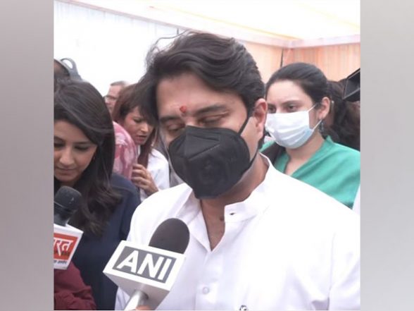 India News | Massive Investment of Rs 1 Lakh Crores Planned for Airports: Jyotiraditya Scindia - Vimarsana News