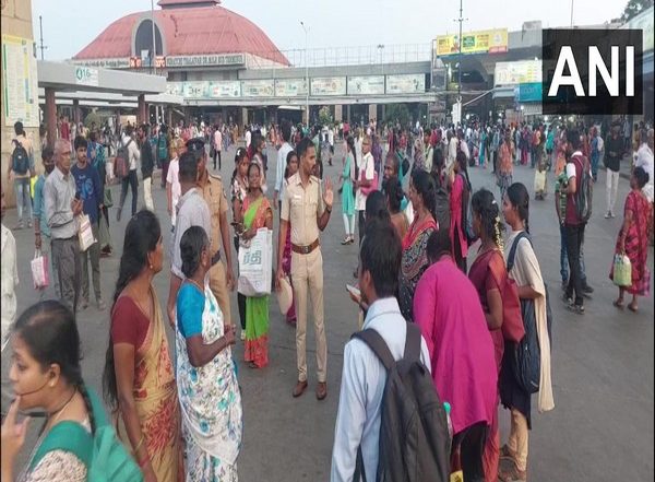 India News | TN: Transport Employees Hold Protest in Chennai; Commuters Face Problems