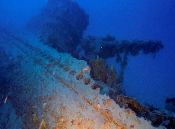 World News | Malaysia Investigates Chinese Vessel Accused of Salvaging WWII British Shipwrecks