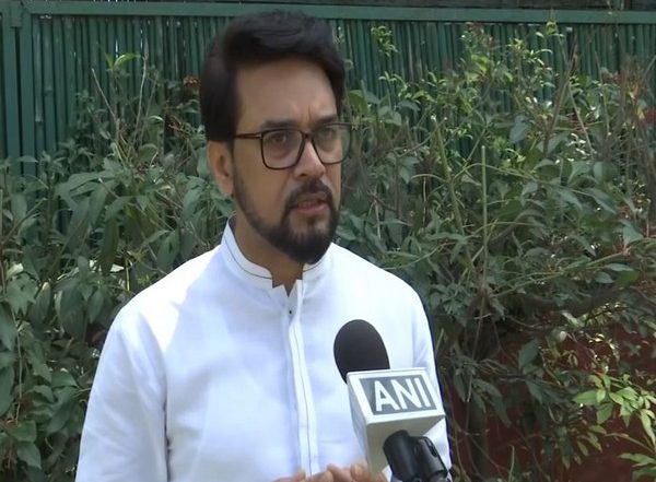 Rahul Gandhi Insults India During Foreign Visits, Raises Questions About Country’s Progress, Says Union Minister Anurag Thakur (Watch Video)