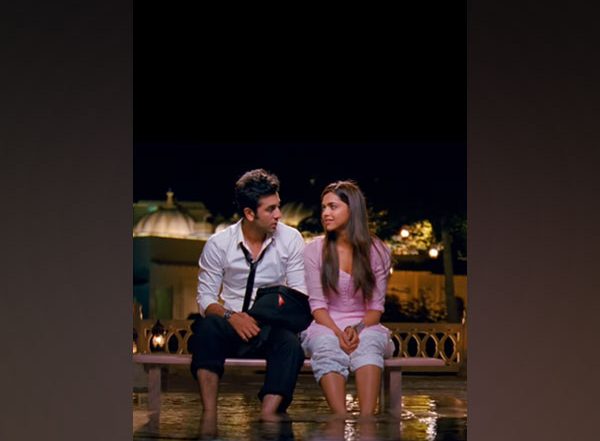Karan Johar Takes Fans on a Nostalgic Ride as Yeh Jawaani Hai Deewani Crosses 10-Year Mark (Watch Video)