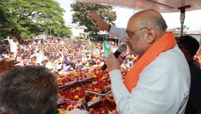 Karnataka Assembly Elections 2023: Union Home Minister Amit Shah Holds Roadshow in Haveri, Urges People to Vote for Double-Engine Government - Vimarsana News