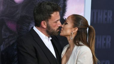 The Mother Premiere: Ben Affleck and Jennifer Lopez Share a Romantic Kiss on the Film's Red Carpet in LA (View Pics)