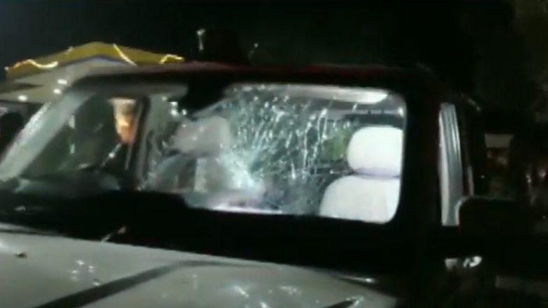 Birbaha Hansda's Convoy Attacked: Kurmi Tribe Supporters Pelt Stones at West Bengal Minister's Convoy in Jhargram After TMC Leader Abhishek Banerjee's Convoy Passes (Watch Video)