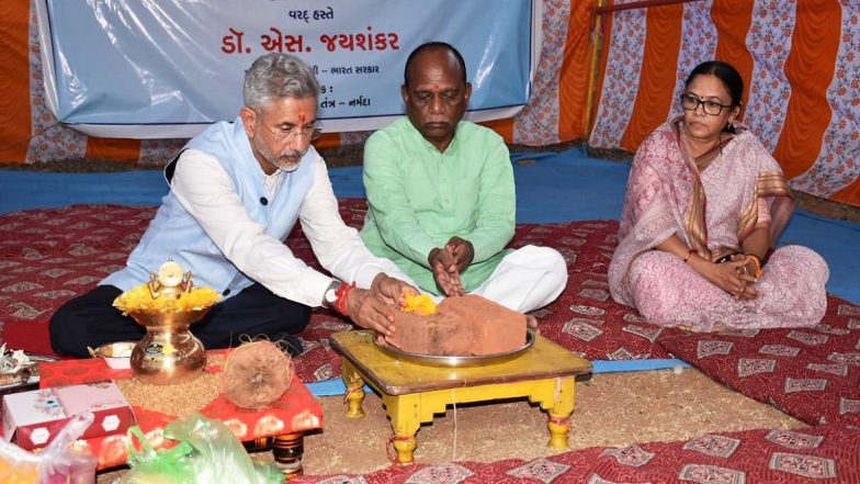 S Jaishankar Performs Bhoomi Pujan of Two 'Smart Anganwadis' in Gujarat's Narmada District (See Pics)