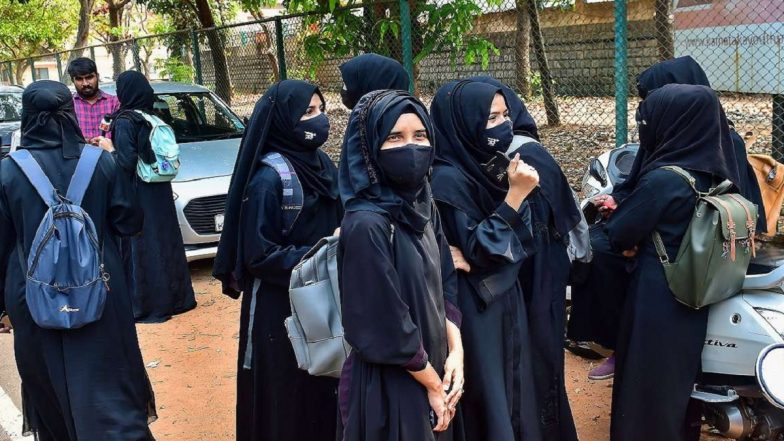 Karnataka Government Withdraws 2022 School Uniform Order, Permits Wearing of Hijabs and Sacred Threads