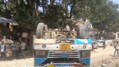 Jammu and Kashmir: 10 Passengers Injured After Bus Overturns in Udhampur District (Watch Video)