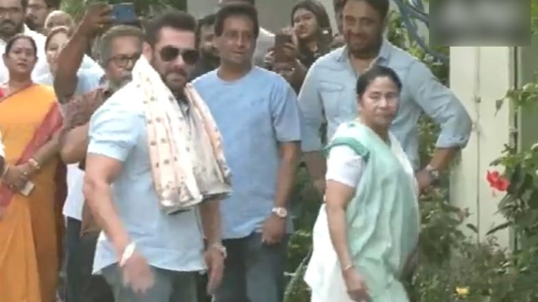 Salman Khan Meets Mamata Banerjee At Her Residence in Kalighat Before Concert At East Bengal Club Ground (Watch Video)