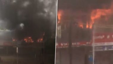 Karnataka Fire: Blaze Erupts in A Building in Mangaluru’s Surathkal, Fire Tenders Present on Spot (Watch Video)